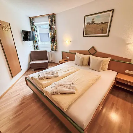 Edi By Interhome * קאפל